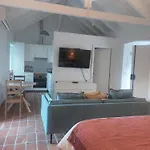 Azenha Da Duquesa Apartment *